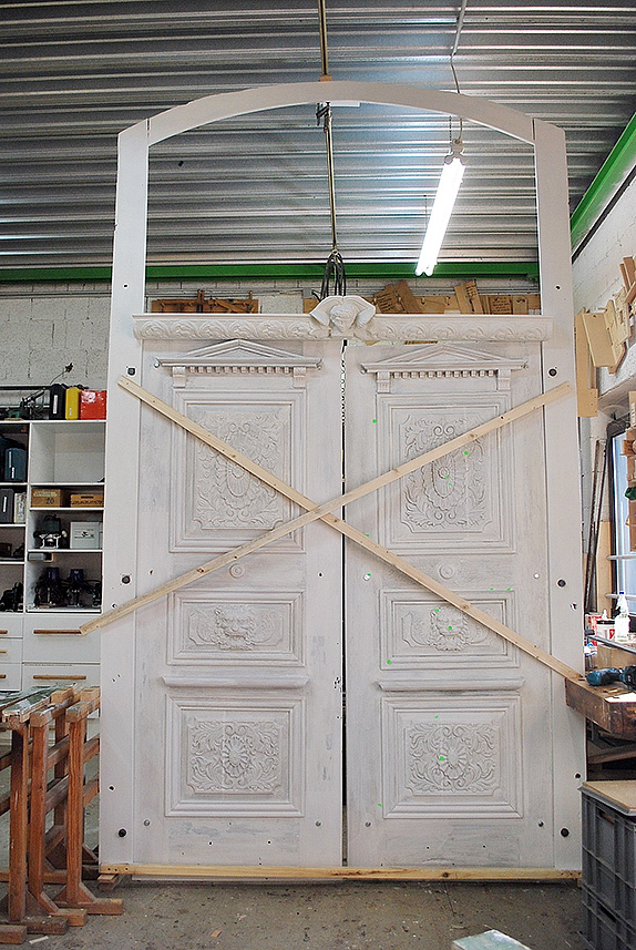 Verwaltungsflügel-Portal in restauriertem Zustand Verwaltungsflügel-Portal in restauriertem Zustand